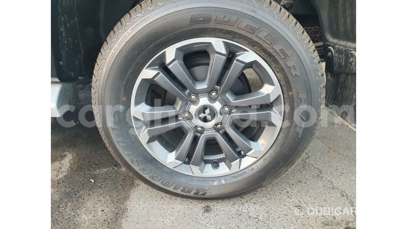 Big with watermark mitsubishi l200 ashanti import dubai 39600