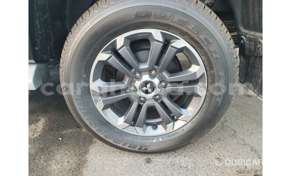 Ra Imported Mitsubishi L200 Black Ọkọ̀ in Import - Dubai ni Ashanti Ra Imported Mitsubishi L200 Black Ọkọ̀ in Import - Dubai ni Ashanti