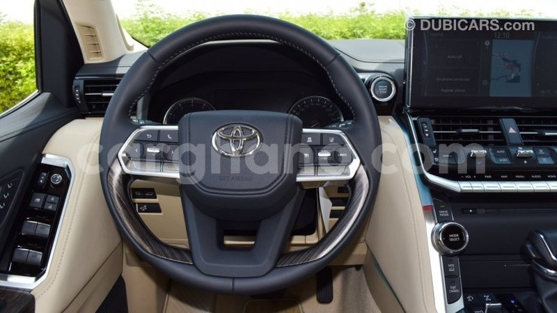 Big with watermark toyota land cruiser ashanti import dubai 39602