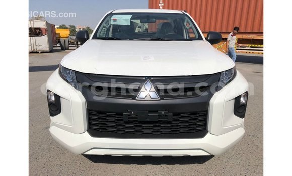 Buy Import Mitsubishi L200 White Car in Import - Dubai in Ashanti Buy Import Mitsubishi L200 White Car in Import - Dubai in Ashanti