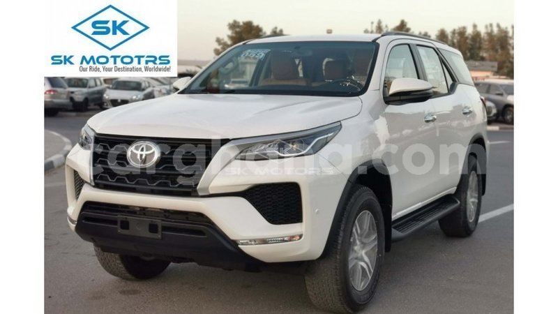 Big with watermark toyota fortuner ashanti import dubai 39609