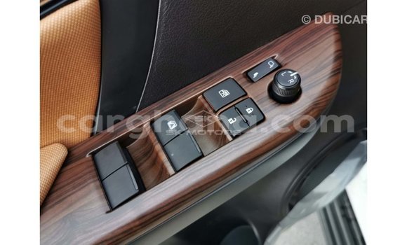 Buy Import Toyota Fortuner White Car in Import - Dubai in Ashanti Buy Import Toyota Fortuner White Car in Import - Dubai in Ashanti