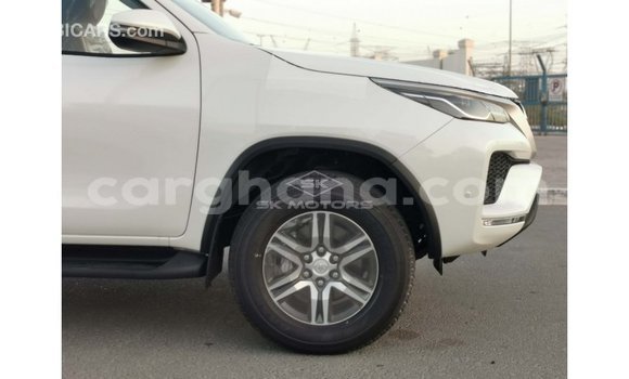 Buy Import Toyota Fortuner White Car in Import - Dubai in Ashanti Buy Import Toyota Fortuner White Car in Import - Dubai in Ashanti