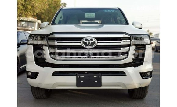 Ra Imported Toyota Land Cruiser funfun Ọkọ̀ in Import - Dubai ni Ashanti Ra Imported Toyota Land Cruiser funfun Ọkọ̀ in Import - Dubai ni Ashanti