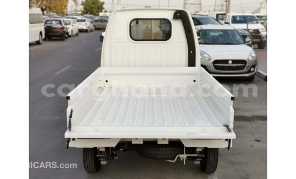 Ra Imported Suzuki Carry funfun Ọkọ̀ akẹ́rù ńlá in Import - Dubai ni Ashanti Ra Imported Suzuki Carry funfun Ọkọ̀ akẹ́rù ńlá in Import - Dubai ni Ashanti
