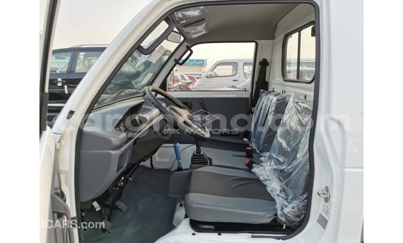 Ra Imported Suzuki Carry funfun Ọkọ̀ akẹ́rù ńlá in Import - Dubai ni Ashanti Ra Imported Suzuki Carry funfun Ọkọ̀ akẹ́rù ńlá in Import - Dubai ni Ashanti