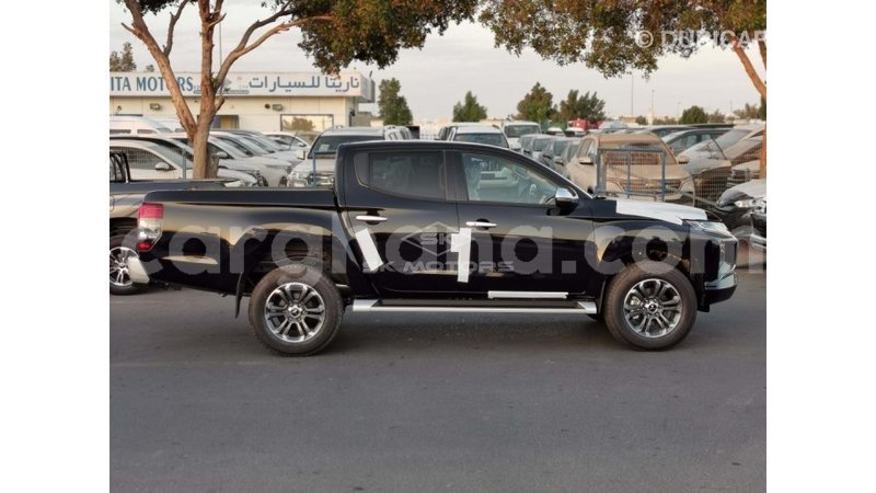 Big with watermark mitsubishi l200 ashanti import dubai 39617