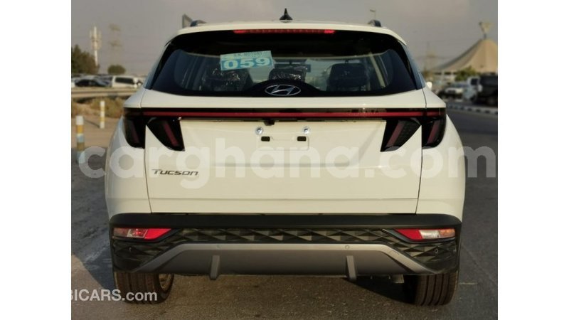 Big with watermark hyundai tucson ashanti import dubai 39618