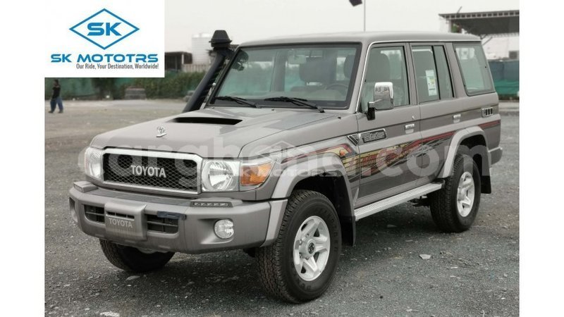 Big with watermark toyota land cruiser ashanti import dubai 39621