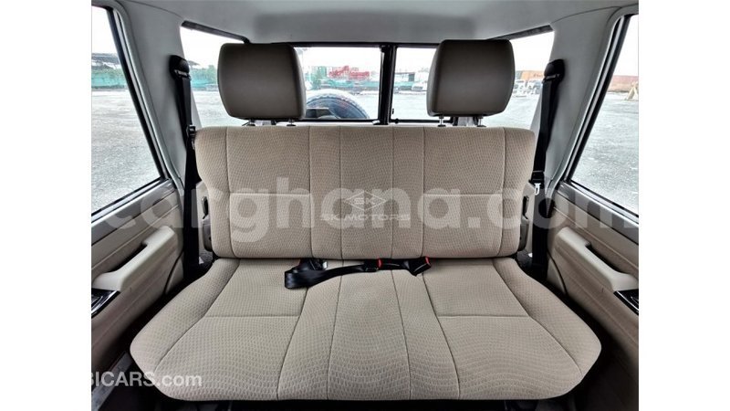 Big with watermark toyota land cruiser ashanti import dubai 39621