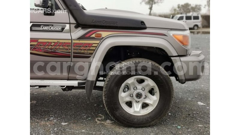 Big with watermark toyota land cruiser ashanti import dubai 39621