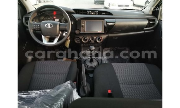 Ra Imported Toyota Hilux funfun Ọkọ̀ in Import - Dubai ni Ashanti Ra Imported Toyota Hilux funfun Ọkọ̀ in Import - Dubai ni Ashanti