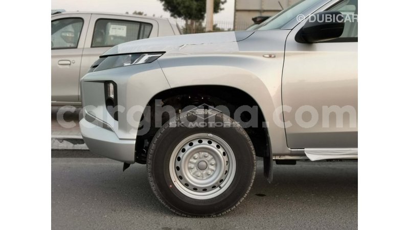 Big with watermark mitsubishi l200 ashanti import dubai 39625