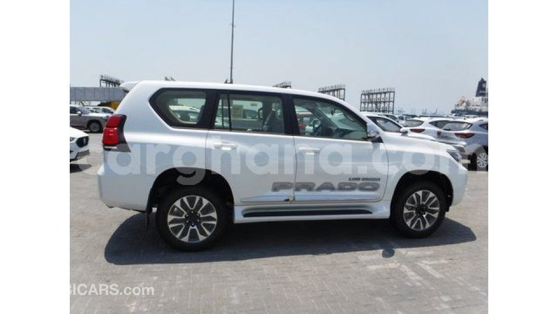 Big with watermark toyota prado ashanti import dubai 39636