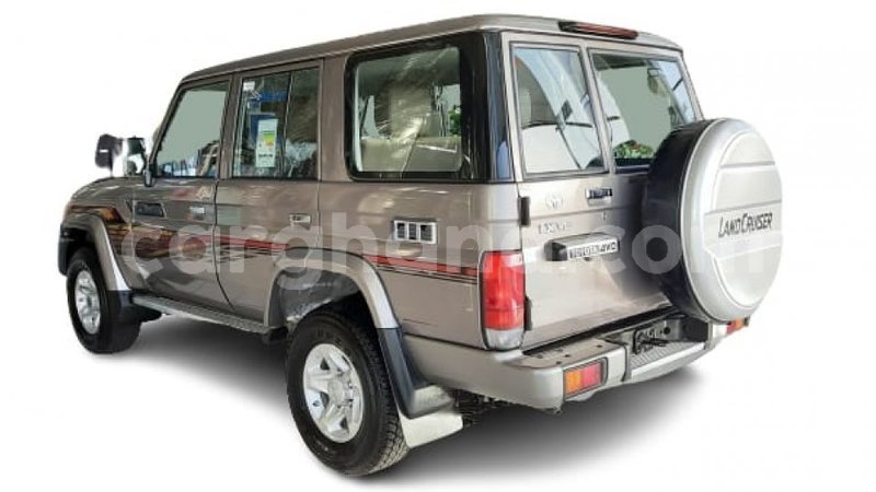 Big with watermark toyota land cruiser ashanti import dubai 39639