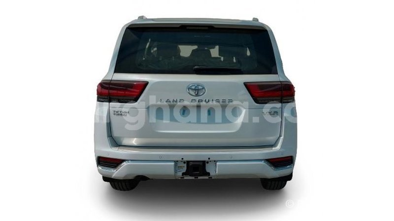 Big with watermark toyota land cruiser ashanti import dubai 39643