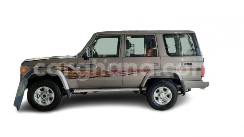 Big with watermark toyota land cruiser ashanti import dubai 39650