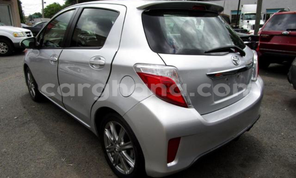Sayi Na hannu Toyota Yaris Azurfa Mota in Tema a Greater Accra Sayi Na hannu Toyota Yaris Azurfa Mota in Tema a Greater Accra