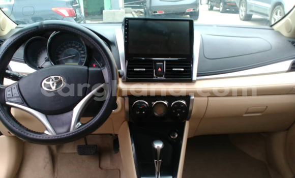 Sayi Na hannu Toyota Yaris White Mota in Tema a Greater Accra Sayi Na hannu Toyota Yaris White Mota in Tema a Greater Accra