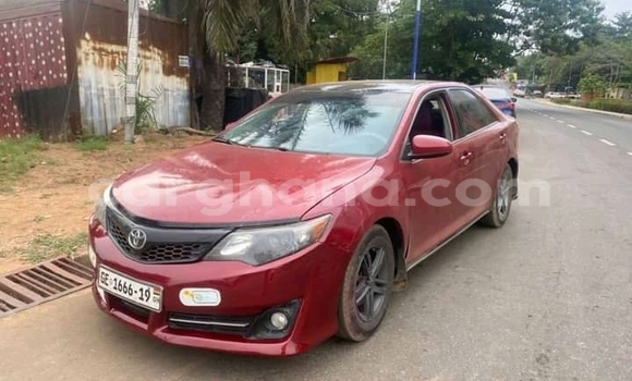 Sayi Na hannu Toyota Camry Red Mota in Accra a Greater Accra Sayi Na hannu Toyota Camry Red Mota in Accra a Greater Accra