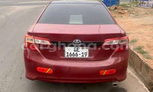 Sayi Na hannu Toyota Camry Red Mota in Accra a Greater Accra Sayi Na hannu Toyota Camry Red Mota in Accra a Greater Accra