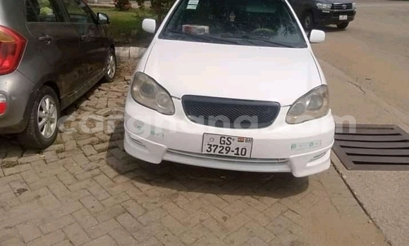 Buy Used Toyota Corolla White Car in Berekum in Brong-Ahafo