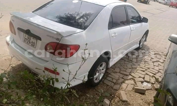 Ra Àlòkù Toyota Corolla funfun Ọkọ̀ in Berekum ni Brong-Ahafo Ra Àlòkù Toyota Corolla funfun Ọkọ̀ in Berekum ni Brong-Ahafo