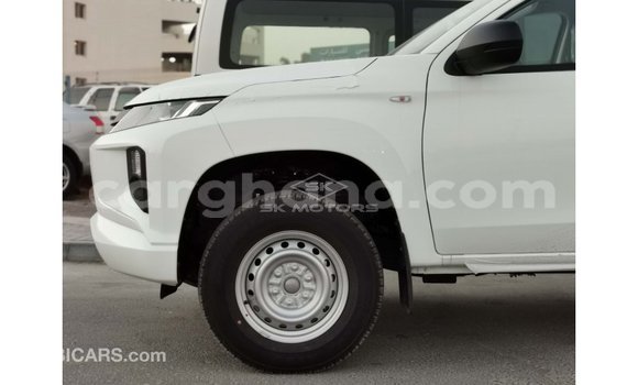 Ra Imported Mitsubishi L200 funfun Ọkọ̀ in Import - Dubai ni Ashanti Ra Imported Mitsubishi L200 funfun Ọkọ̀ in Import - Dubai ni Ashanti