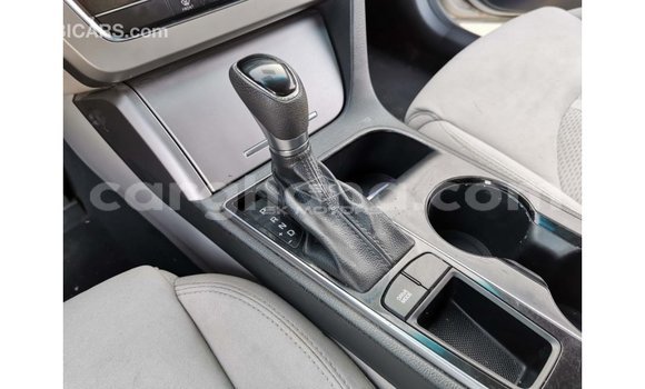 Sayi Imported Hyundai Sonata Sauran Mota in Import - Dubai a Ashanti Sayi Imported Hyundai Sonata Sauran Mota in Import - Dubai a Ashanti