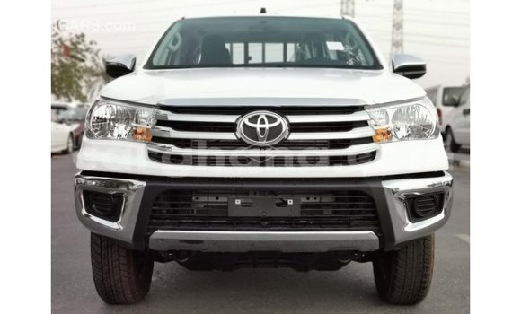 Buy Import Toyota Hilux White Car in Import - Dubai in Ashanti Buy Import Toyota Hilux White Car in Import - Dubai in Ashanti