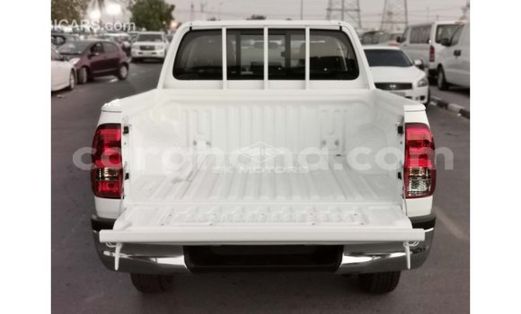 Buy Import Toyota Hilux White Car in Import - Dubai in Ashanti Buy Import Toyota Hilux White Car in Import - Dubai in Ashanti