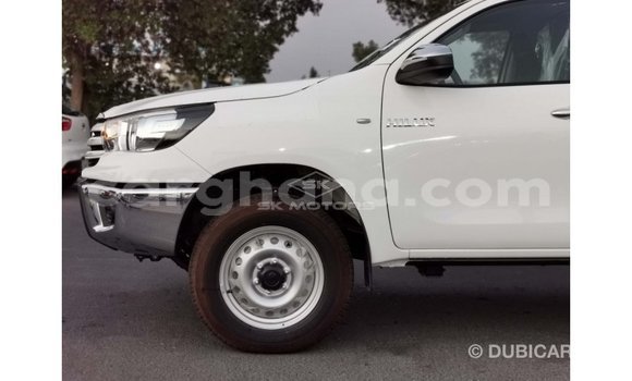 Buy Import Toyota Hilux White Car in Import - Dubai in Ashanti Buy Import Toyota Hilux White Car in Import - Dubai in Ashanti