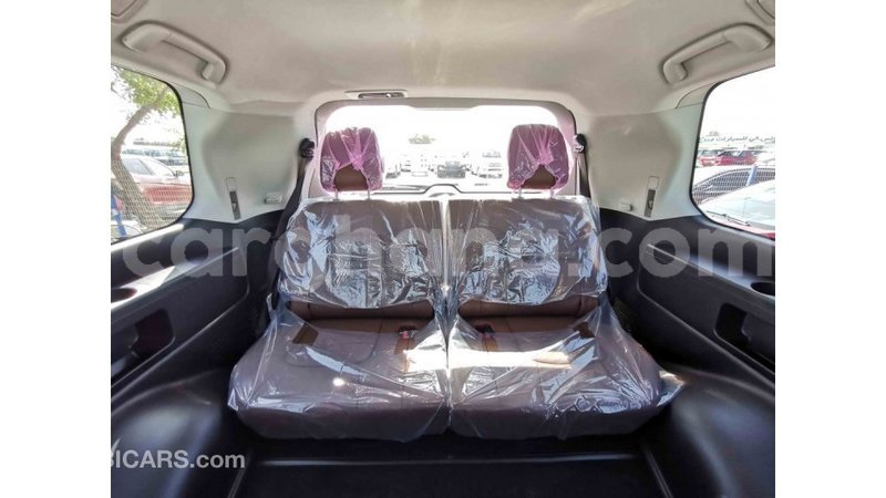 Big with watermark toyota land cruiser ashanti import dubai 39725