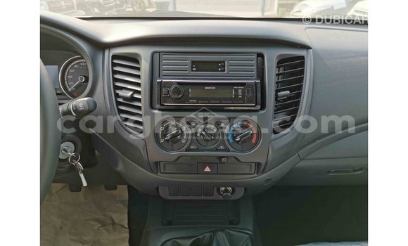 Buy Import Mitsubishi L200 White Car in Import - Dubai in Ashanti Buy Import Mitsubishi L200 White Car in Import - Dubai in Ashanti