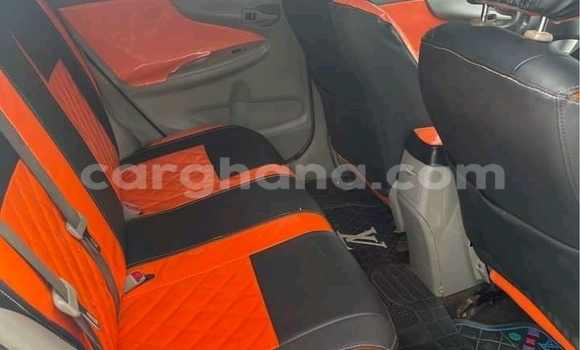 Ra Àlòkù Toyota Corolla funfun Ọkọ̀ in Accra ni Greater Accra Ra Àlòkù Toyota Corolla funfun Ọkọ̀ in Accra ni Greater Accra