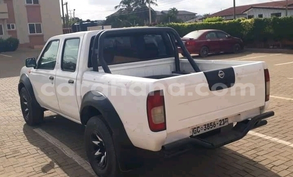 Buy Used Nissan Hardbody White Car in Accra in Greater Accra Buy Used Nissan Hardbody White Car in Accra in Greater Accra