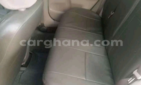 Ra Àlòkù Toyota Corolla Silver Ọkọ̀ in Berekum ni Brong-Ahafo Ra Àlòkù Toyota Corolla Silver Ọkọ̀ in Berekum ni Brong-Ahafo