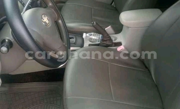 Ra Àlòkù Toyota Corolla Silver Ọkọ̀ in Berekum ni Brong-Ahafo Ra Àlòkù Toyota Corolla Silver Ọkọ̀ in Berekum ni Brong-Ahafo