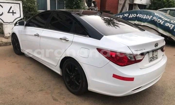 Ra Àlòkù Hyundai Elantra funfun Ọkọ̀ in Berekum ni Brong-Ahafo Ra Àlòkù Hyundai Elantra funfun Ọkọ̀ in Berekum ni Brong-Ahafo