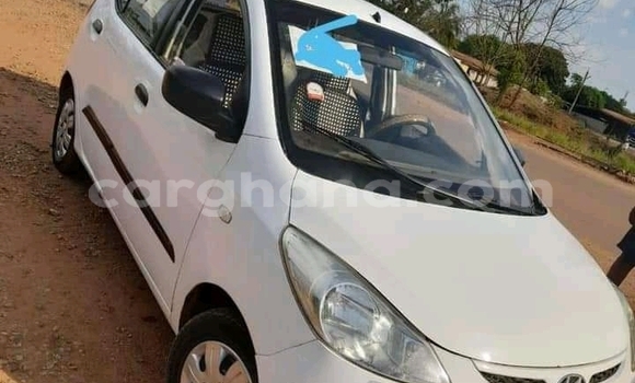 Ra Àlòkù Kia Picanto funfun Ọkọ̀ in Berekum ni Brong-Ahafo Ra Àlòkù Kia Picanto funfun Ọkọ̀ in Berekum ni Brong-Ahafo