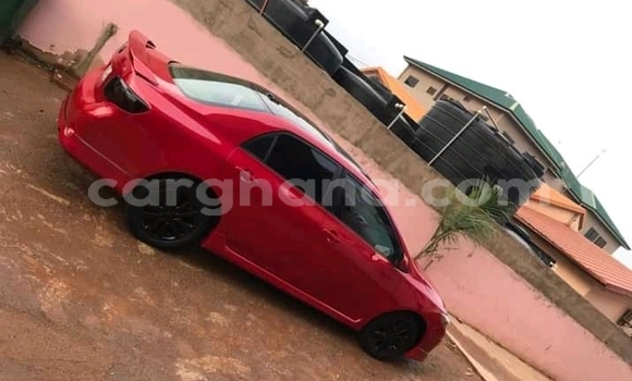 Ra Àlòkù Toyota Corolla Red Ọkọ̀ in Berekum ni Brong-Ahafo Ra Àlòkù Toyota Corolla Red Ọkọ̀ in Berekum ni Brong-Ahafo