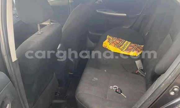 Ra Àlòkù Toyota Corolla Silver Ọkọ̀ in Berekum ni Brong-Ahafo Ra Àlòkù Toyota Corolla Silver Ọkọ̀ in Berekum ni Brong-Ahafo