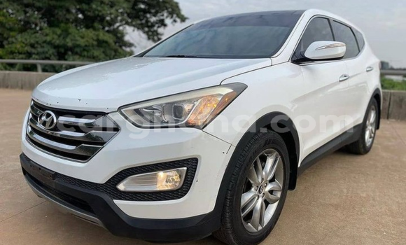 Sayi Na hannu Hyundai Santa Fe White Mota in Tema a Greater Accra Sayi Na hannu Hyundai Santa Fe White Mota in Tema a Greater Accra
