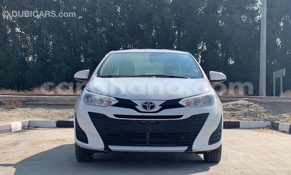 Ra Imported Toyota Yaris funfun Ọkọ̀ in Import - Dubai ni Ashanti Ra Imported Toyota Yaris funfun Ọkọ̀ in Import - Dubai ni Ashanti