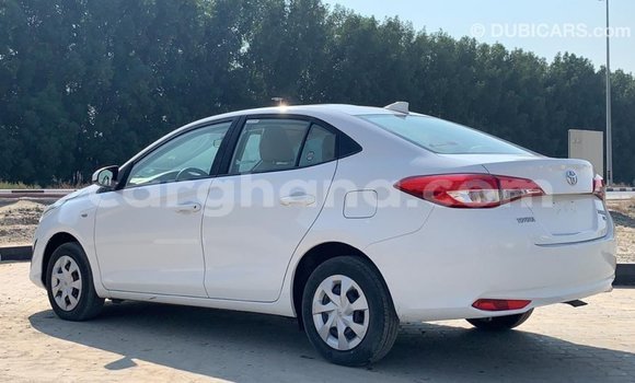 Ra Imported Toyota Yaris funfun Ọkọ̀ in Import - Dubai ni Ashanti Ra Imported Toyota Yaris funfun Ọkọ̀ in Import - Dubai ni Ashanti
