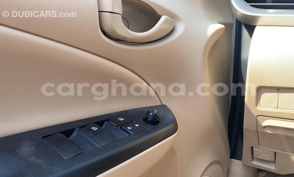 Ra Imported Toyota Yaris funfun Ọkọ̀ in Import - Dubai ni Ashanti Ra Imported Toyota Yaris funfun Ọkọ̀ in Import - Dubai ni Ashanti