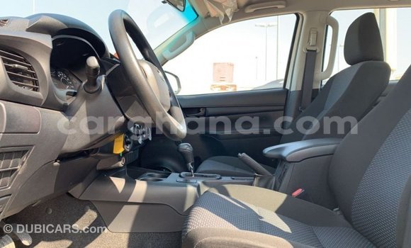 Ra Imported Toyota Hilux funfun Ọkọ̀ in Import - Dubai ni Ashanti Ra Imported Toyota Hilux funfun Ọkọ̀ in Import - Dubai ni Ashanti