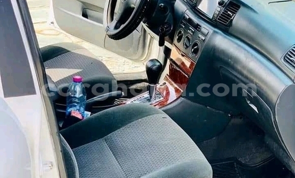 Ra Àlòkù Toyota Corolla funfun Ọkọ̀ in Accra ni Greater Accra Ra Àlòkù Toyota Corolla funfun Ọkọ̀ in Accra ni Greater Accra