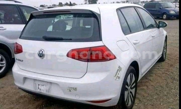 Buy Used Volkswagen Golf White Car in Accra in Greater Accra Buy Used Volkswagen Golf White Car in Accra in Greater Accra