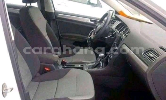 Buy Used Volkswagen Golf White Car in Accra in Greater Accra Buy Used Volkswagen Golf White Car in Accra in Greater Accra